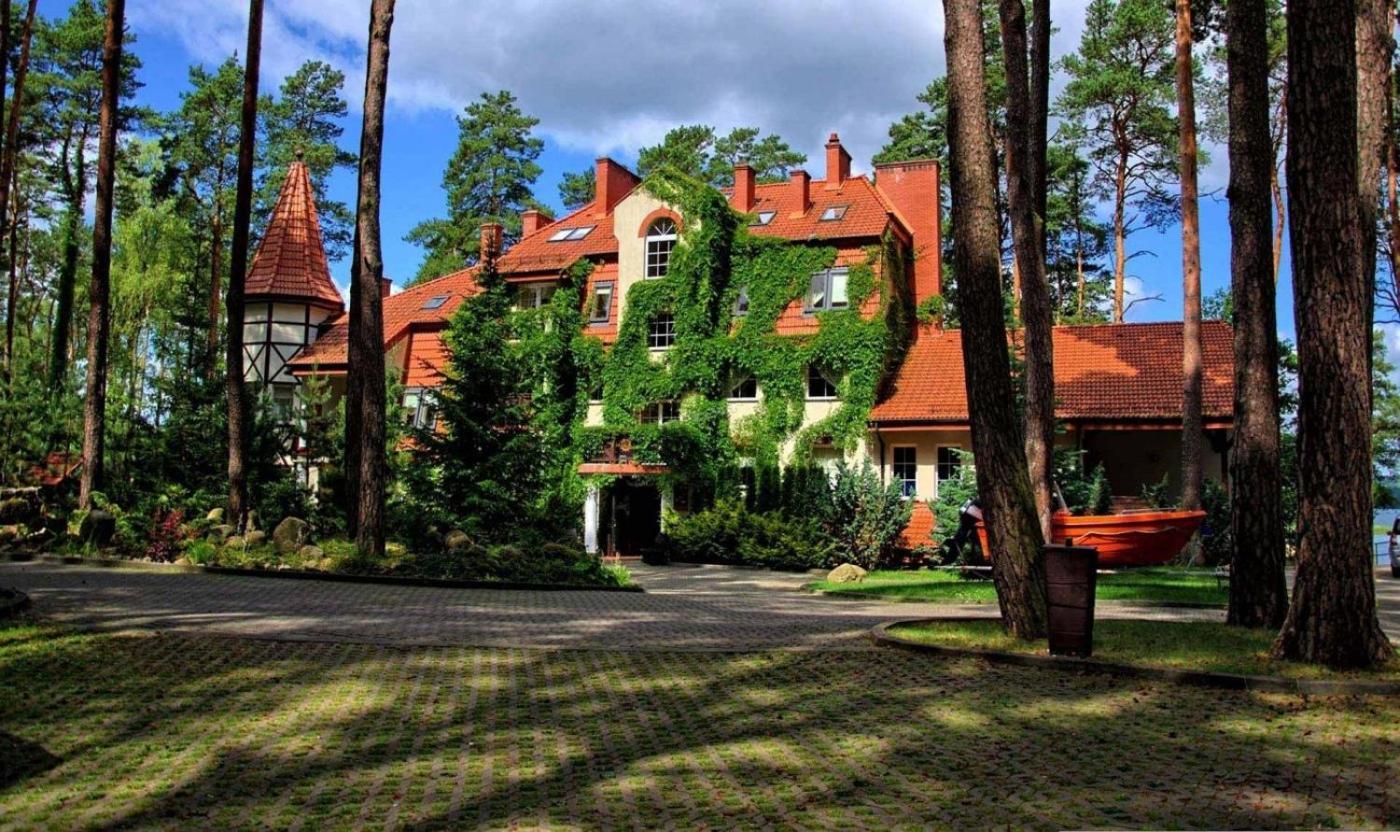 Marina Szalonego Greka Old Hotel Borne Sulinowo Exterior photo